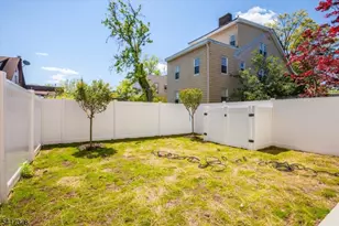 68 Lindsley Ave, Newark, NJ 07106 - Photo 20