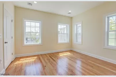 68 Lindsley Ave, Newark, NJ 07106 - Photo 14