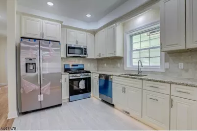 68 Lindsley Ave, Newark, NJ 07106 - Photo 6