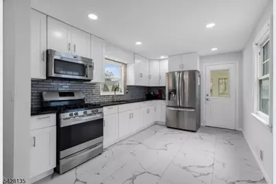 347 Livingston Rd, Linden, NJ 07036 - Photo 18