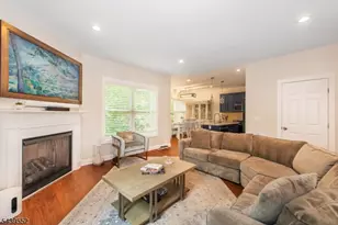 18 Post Oak Ct, Hardyston Township, NJ 07419 - Photo 2