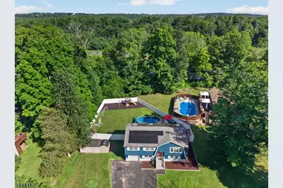 2 Vivian Plz, Andover Township, NJ 07860 - Photo 1
