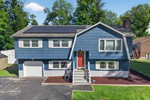 2 Vivian Plaza, Andover Township, NJ 07860 - Photo 2
