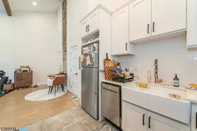 378 Claremont Ave #8, Montclair, NJ 07042 - Photo 4