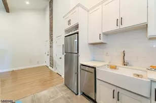 378 Claremont Ave, Montclair, NJ 07042 - Photo 4