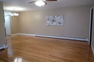 44 Deanna Dr, Hillsborough Township, NJ 08844 - Photo 2