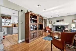 18 Hillcrest Dr, Bloomingdale, NJ 07403 - Photo 6