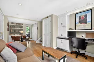 18 Hillcrest Dr, Bloomingdale, NJ 07403 - Photo 12