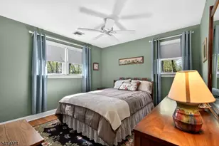 18 Hillcrest Dr, Bloomingdale, NJ 07403 - Photo 20