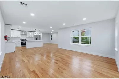219 S Burnett St, East Orange, NJ 07018 - Photo 4