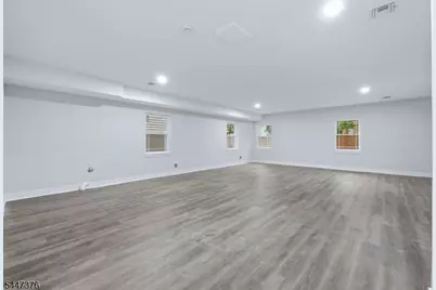 219 S Burnett St, East Orange, NJ 07018 - Photo 38