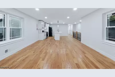 219 S Burnett St, East Orange, NJ 07018 - Photo 22