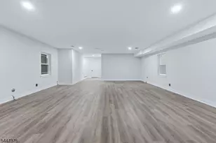 219 S Burnett St, East Orange, NJ 07018 - Photo 36