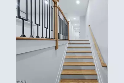 219 S Burnett St, East Orange, NJ 07018 - Photo 20