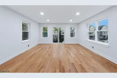 219 S Burnett St, East Orange, NJ 07018 - Photo 26