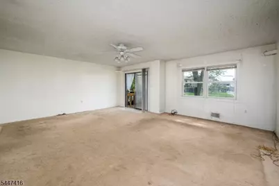 906 Robin Rd, Hillsborough Township, NJ 08844 - Photo 6