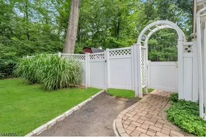 2640 Crest Ln, Scotch Plains Township, NJ 07076 - Photo 40