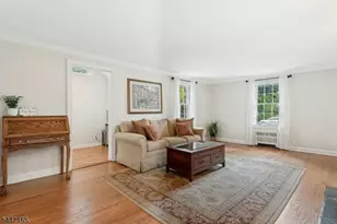 2640 Crest Ln, Scotch Plains Township, NJ 07076 - Photo 10
