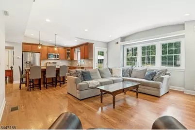 2640 Crest Ln, Scotch Plains Township, NJ 07076 - Photo 14