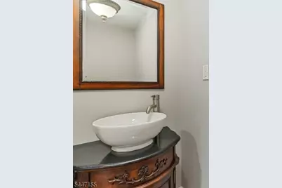 2640 Crest Ln, Scotch Plains Township, NJ 07076 - Photo 20