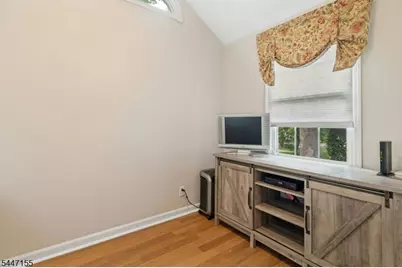 2640 Crest Ln, Scotch Plains Township, NJ 07076 - Photo 12