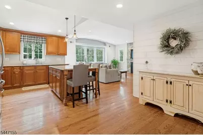 2640 Crest Ln, Scotch Plains Township, NJ 07076 - Photo 18