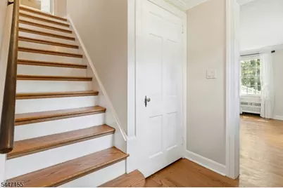 2640 Crest Ln, Scotch Plains Township, NJ 07076 - Photo 22