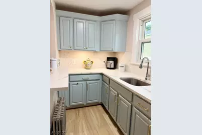 41 Hillside Ave, Dover, NJ 07801 - Photo 8