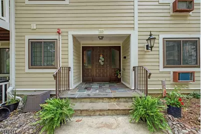 20 Foxwood Dr, Morris Plains, NJ 07950 - Photo 2