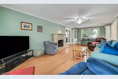 1 Buena Vista Ave, Hawthorne, NJ 07506 - Photo 6