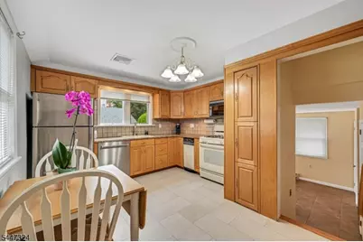 1 Buena Vista Ave #1, Hawthorne, NJ 07506 - Photo 8