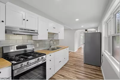 1 Strawberry Point Drive, Byram Township, NJ 07821 - Photo 8
