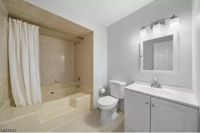 35 Mulford Dr, Wayne, NJ 07470 - Photo 22
