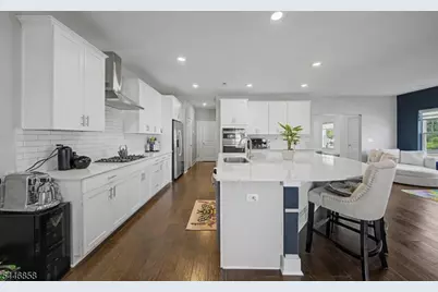 1106 Navigator Ave, Marlboro Township, NJ 07746 - Photo 10