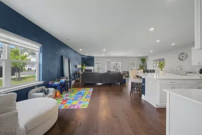 1106 Navigator Ave, Marlboro Township, NJ 07746 - Photo 8
