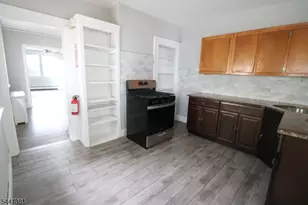 76 Clinton St, Belleville, NJ 07109 - Photo 6