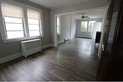 76 Clinton St, Belleville, NJ 07109 - Photo 4