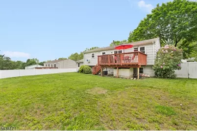 35 Saint Marys Dr, Roxbury Township, NJ 07876 - Photo 22