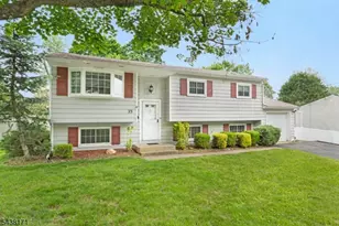 35 Saint Marys Dr, Roxbury Township, NJ 07876 - Photo 2