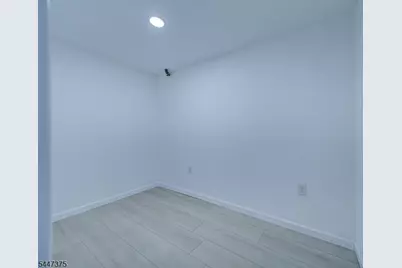1915 Crescent Pkwy, Linden, NJ 07036 - Photo 28