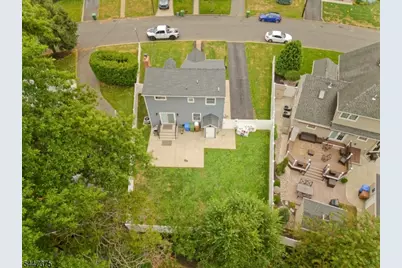 1915 Crescent Pkwy, Linden, NJ 07036 - Photo 4