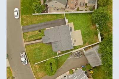 1915 Crescent Pkwy, Linden, NJ 07036 - Photo 6