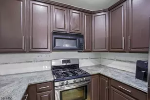 118 Donato Cir, Scotch Plains Township, NJ 07076 - Photo 12
