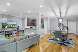 118 Donato Cir, Scotch Plains Township, NJ 07076 - Photo 6