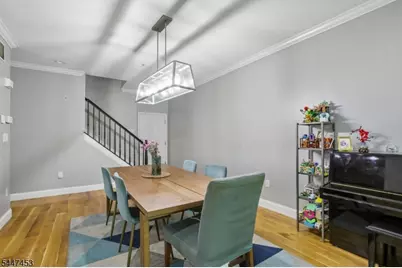 118 Donato Cir, Scotch Plains Township, NJ 07076 - Photo 6