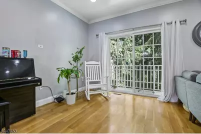 118 Donato Cir, Scotch Plains Township, NJ 07076 - Photo 10