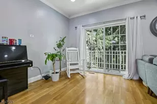 118 Donato Cir, Scotch Plains Township, NJ 07076 - Photo 10