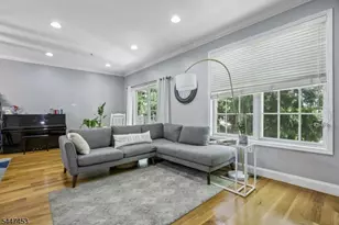 118 Donato Cir, Scotch Plains Township, NJ 07076 - Photo 2