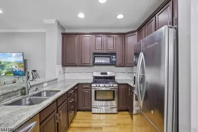 118 Donato Cir, Scotch Plains Township, NJ 07076 - Photo 14