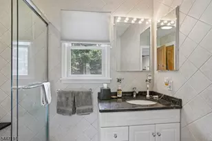 26 Almroth Dr, Wayne, NJ 07470 - Photo 20